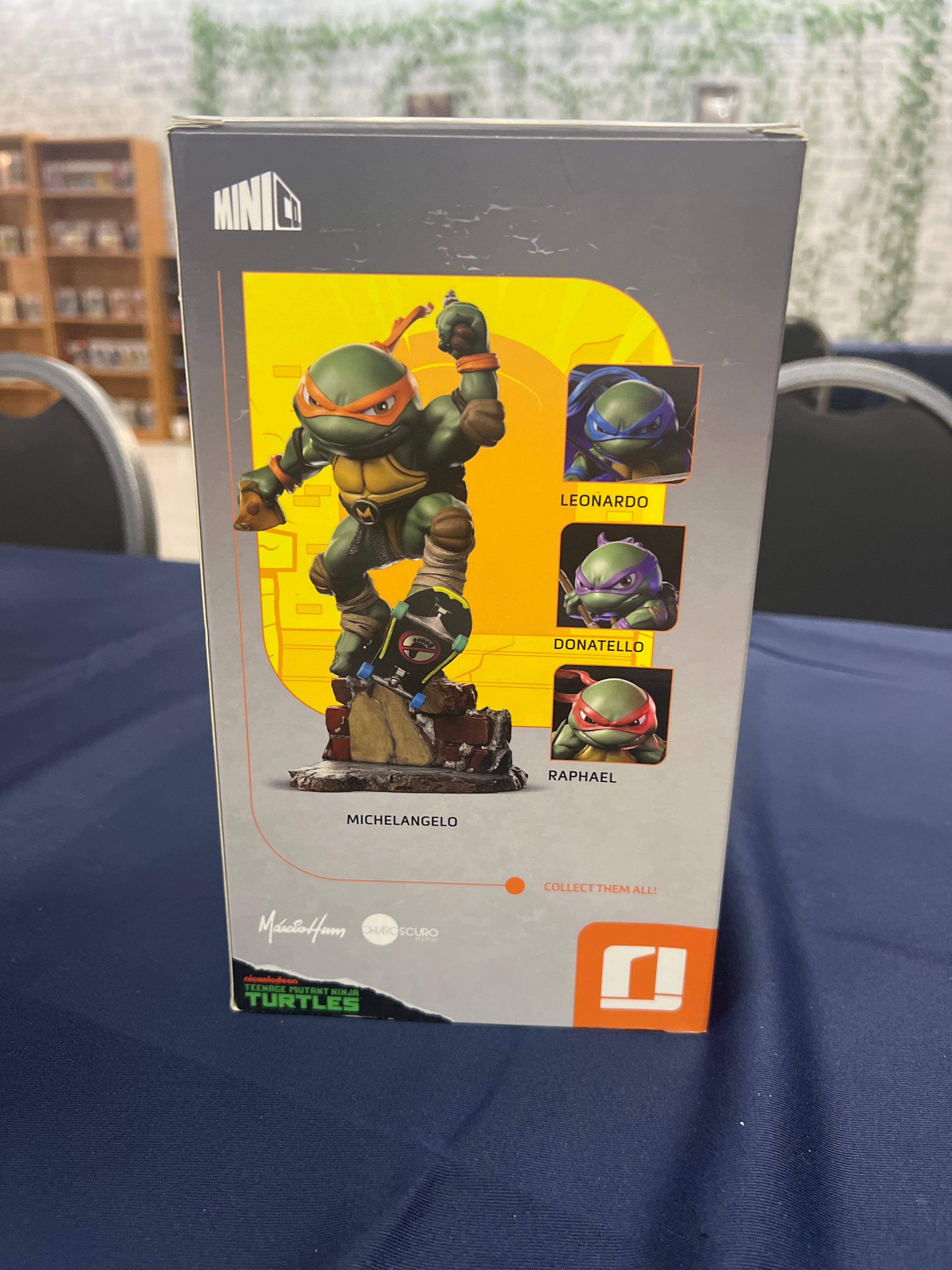 Teenage Mutant Ninja Turtles Michelangelo Iron Studios Figure
